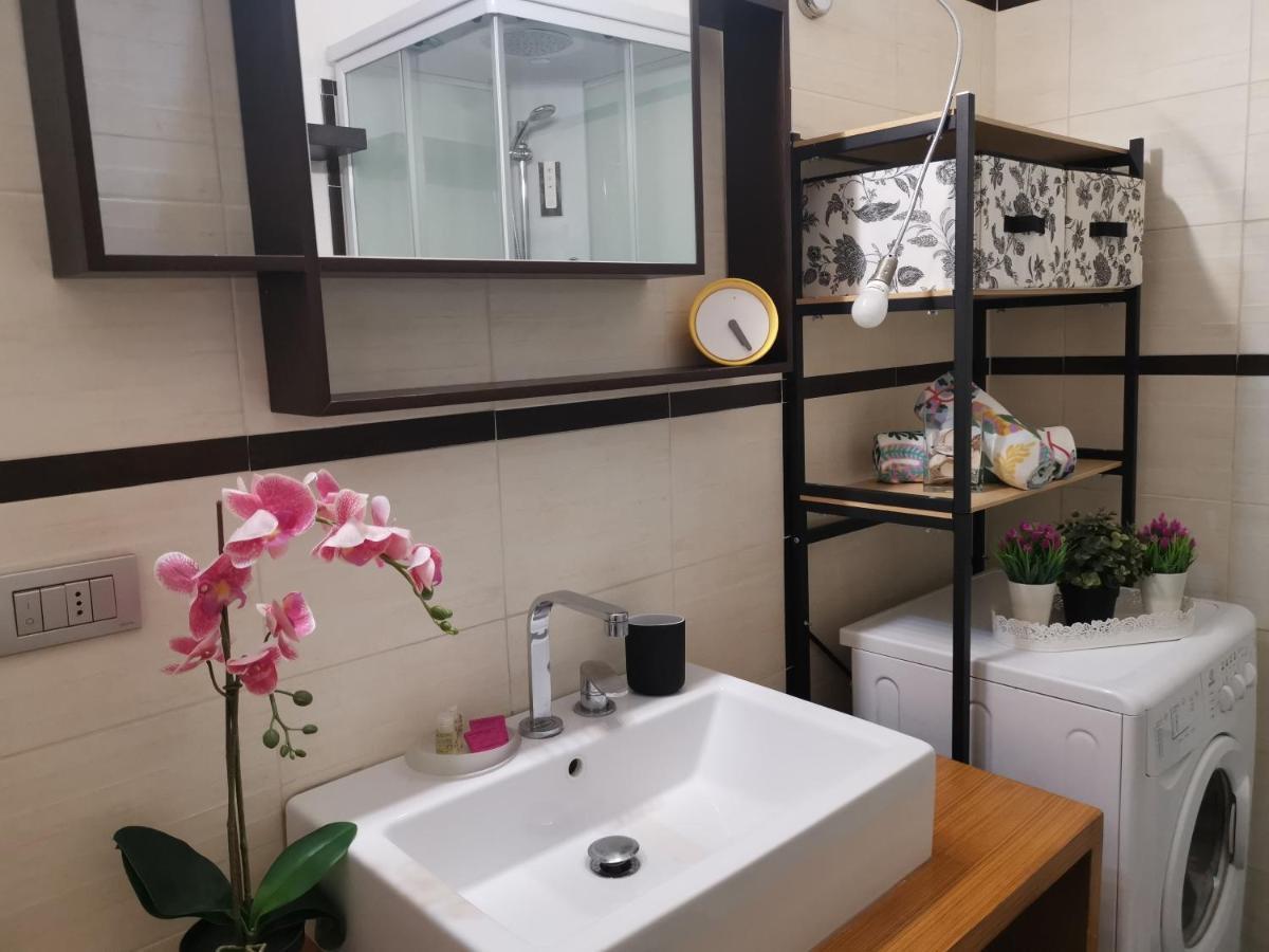 Bnbook Trilo Mind Rho Trilocale Con 2 Camere E 2 Bagni Exteriér fotografie
